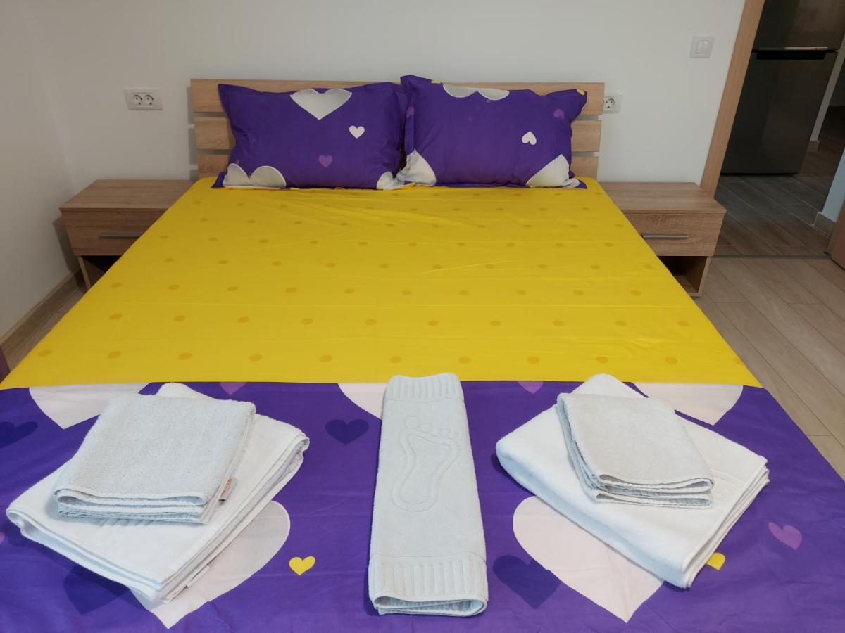 Apartamento Bya Brown Valea Lupului  Exterior foto